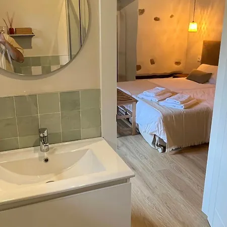 Y El Retiro Del Oso Landsted *