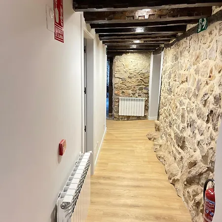 Y El Retiro Del Oso Landsted *