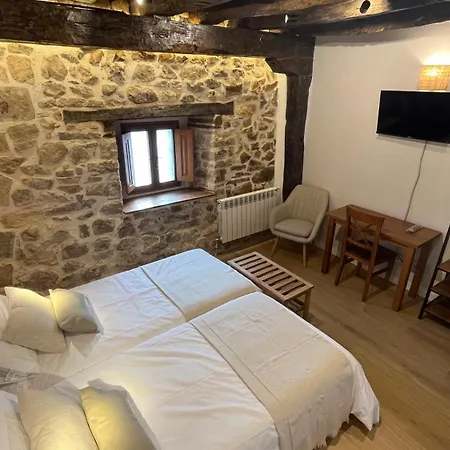 Y El Retiro Del Oso Landsted Verdena