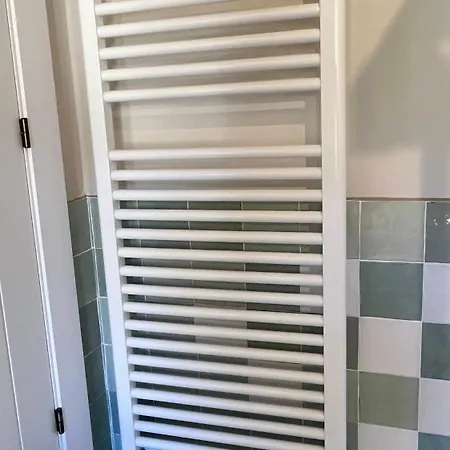 Landsted Y El Retiro Del Oso Verdena